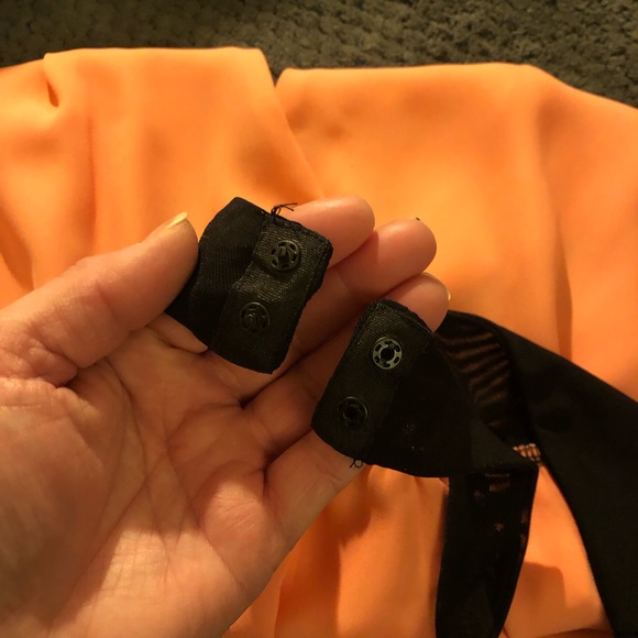 NWOT, Bodysuit with Plunging Neckline and Back size Large - Picture 9 of 16